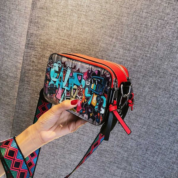 

evening bags 2023 luxury women oneshoulder handbag small square bag women's bag messenger bag wide strap crossbody bags for women sac f
