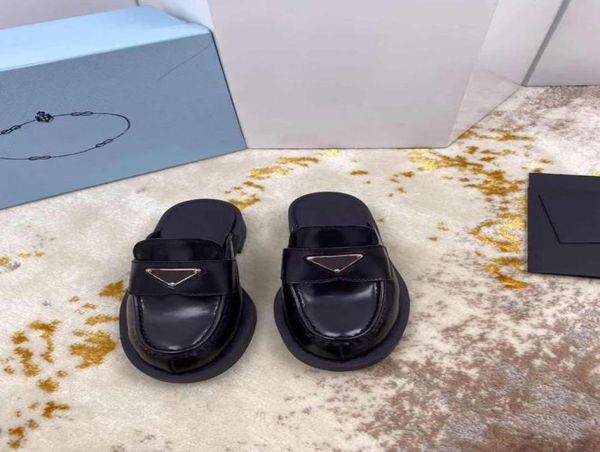 

2021 spring and summer fashion triangle mueller slippers gear print design sense thick bottom high vision size 35412356898, Black