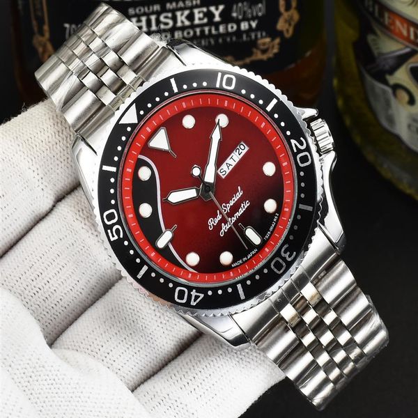 

2021 fashion sports young men japan brand luxury watches three-pin quartz watch display dual calendar function wi187e, Slivery;brown