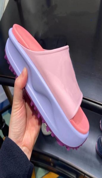 

designer slides women slippers summer sandal interlocking letter beach slipper flat platform lady bathroom home shoes rubber inter8325659, Black