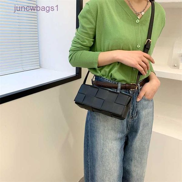 

handbags designer venetas bottegas bags venetas cassette net red 2022 spring and summer tofu small square fashion mini woven women's sh