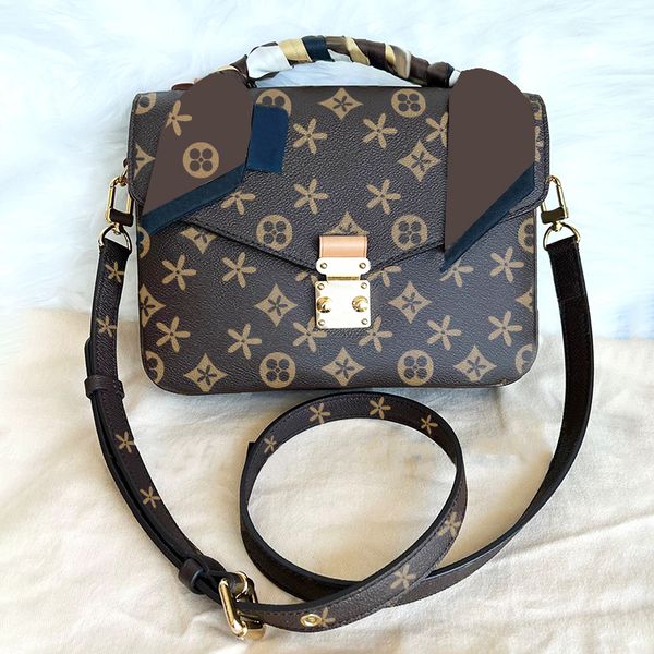 

embossed m44875 m44876 messenger cross body bag louvis womens handbag luxury designer shoulder bag mens genuine leather tote brown black flo