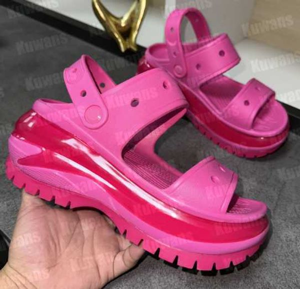 

designer sandal mega crush clogs croc platform sandals beach waterproof women casual rubber slippers mules outdoor slides lady cute slip on, Black