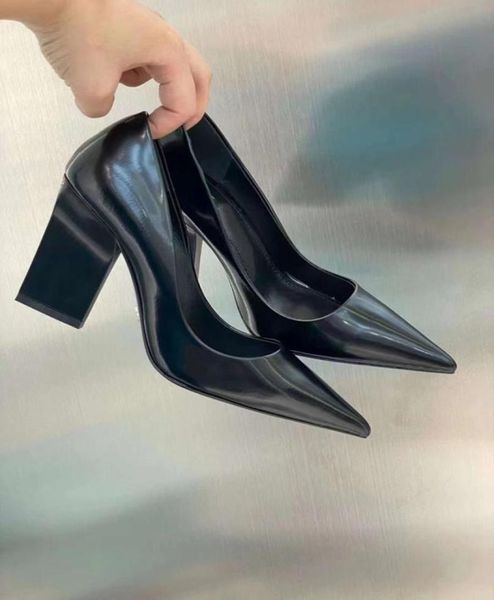 

fashion retro women039s flyline formal shoes square heel height 85cm low cut black and white outdoor pointed sh oes 35419606971