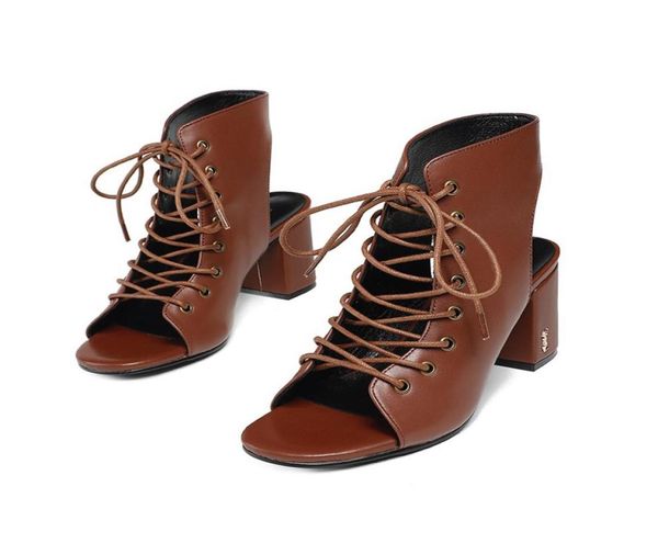 

2022 new women039s fashion designer high heels sandals girls casual summer outddor short chunky heels shoes lady tie brown sand7598756, Black