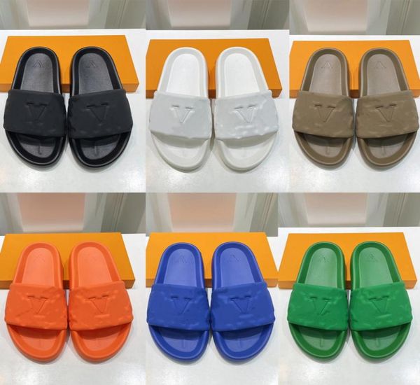 

2022 new men designer flat comfort slippers women waterfront platform sandal black white summer fashion pool pillow flip flop 1494597