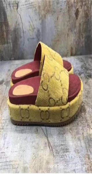 

2022 designer luxury women sandal canvas platform slippers real leather slides beige brick red colors beach slipper outdoor party 6892480, Black