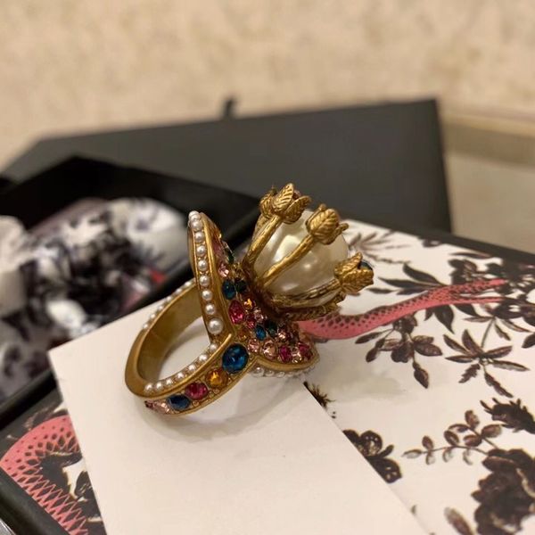 

stones vintage pearl flower personality fashion luxury designer ring, Silver