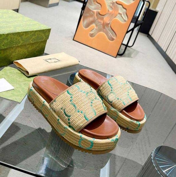 

luxury brand sandals and slippers explosions solid color flat heel leisure thickened outside wearing a sense of stepping on the stool to inc, Black