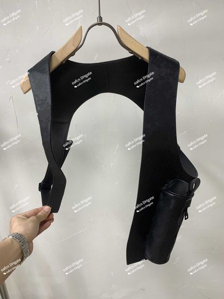 

23ss designer men's tank jacket casual street fashion vintage three-dimensional tactical vest couple jacket cowhide dyeing and embossin, Black;white