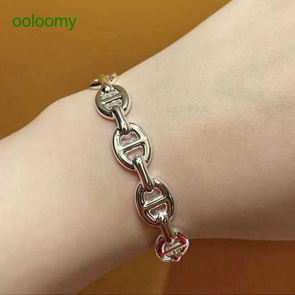 

hemrres designer bracelet v golden pig nose female opening 925 sterling silver design versatile and cool fashion ins couple gold bracelet fo, Black