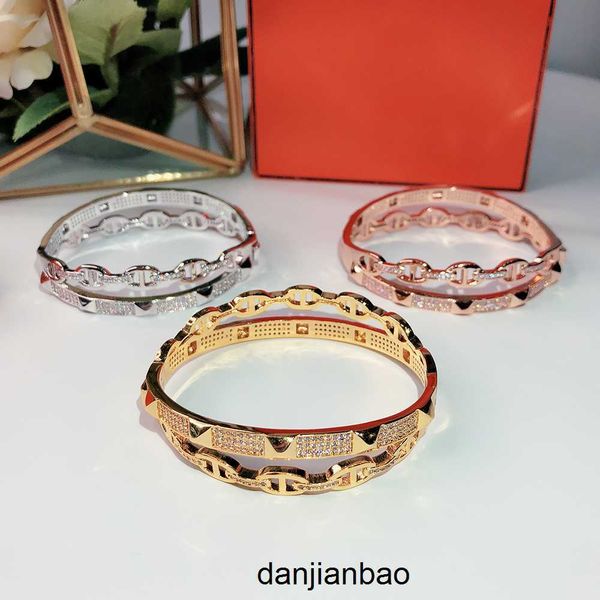 

designer single bangle new lock fashion party jewelry for women gold type x bangle wedding belt buckle luxurious superior quality golden del, Black