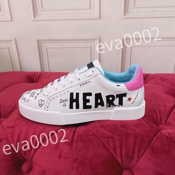 

luxurys quality designer sneakers calfskin casual shoes fashion reflective shoes men women sneaker vintage trainers increasing leather platf, Black