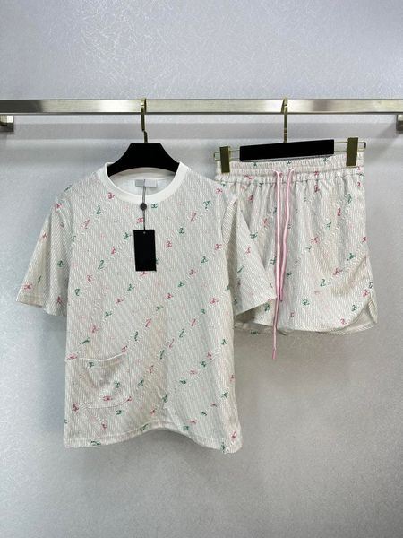 

2023 two piece dress summer fashion runway women's two piece pants shorts suit o-neck short sleeve t-shirt with high waist short set ou, White