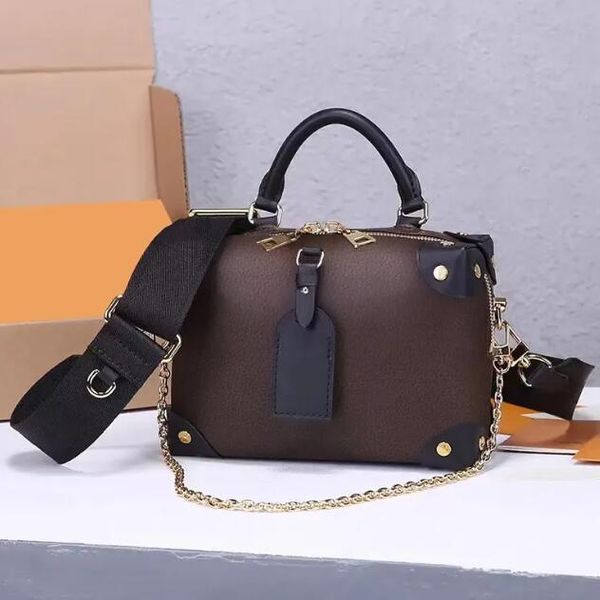 

designer shoulder bag handbag woman leather chain classic embossed chain rivet corner luxury cross body messenger bag travel bag crossbody p