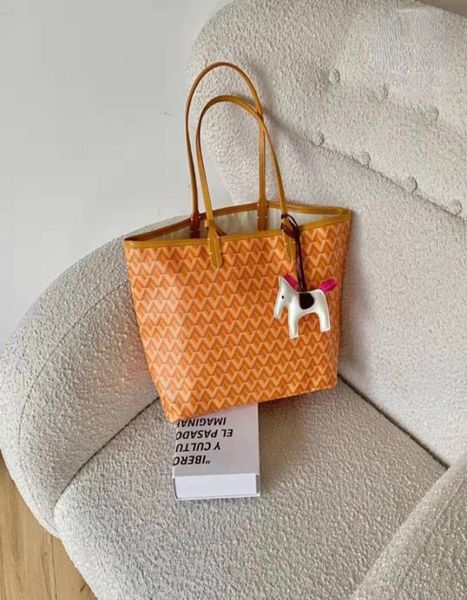 

lassic women039s bag shopping bag shoulder tote singlesided pvc handbag3654341