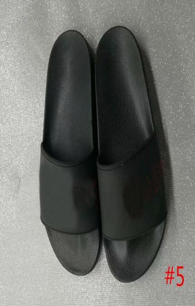 

2019 luxury designer mens womens summer rubber sandals beach slide fashion scuffs slippers wide flat slippery sandals2813164, Black