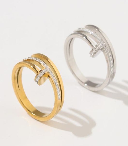 

nail ring with carrtier classic luxury designer jewelry mens women titanium steel goldplated gold silver rose never fade lovers co8472657