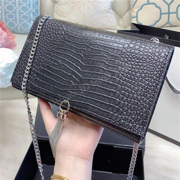 

wallet clutch crossbody shoulder bag totes mental handbags backpack square chain tassel letter purses wallets tote women luxurys d279c, Red;black