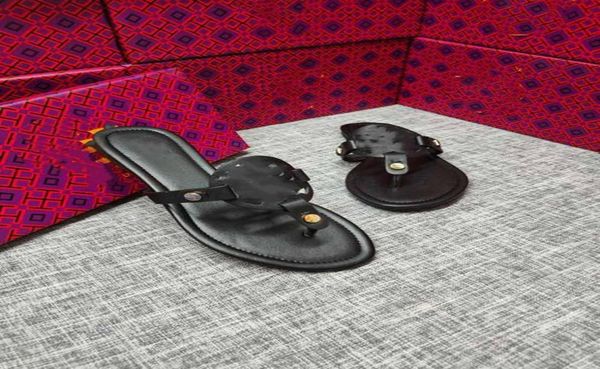 

2021 women sandals hollow out logo flat slippers sandal studded girl shoes arrivel jelly platform slides lady flip flops 35432759320, Black