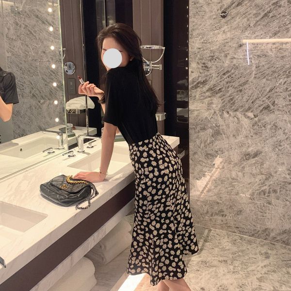 

skirts 2023 summer fishtail floral small daisy midlength highwaisted black hip aline 230420