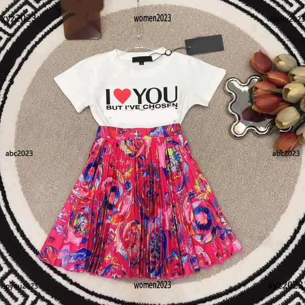 

2023 tracksuits summer girl sets baby skirt suit 2pcs letter printed t-shirt and colorful floral pattern pleated skirt, White