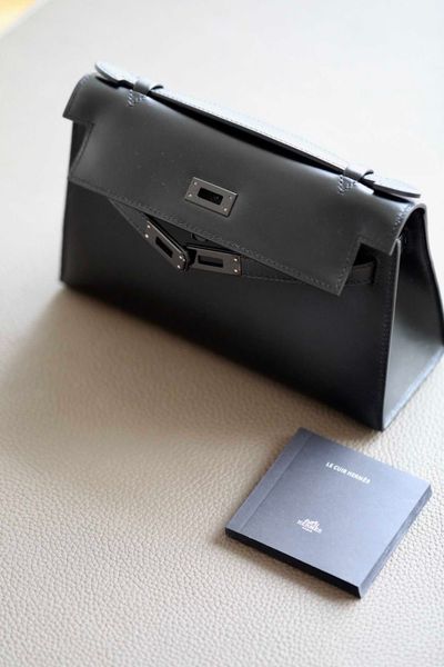 

2023designer herm es kelly 2 swift bags genuine leather bag box leather black glossy face bag women's bag handheld large bag one should