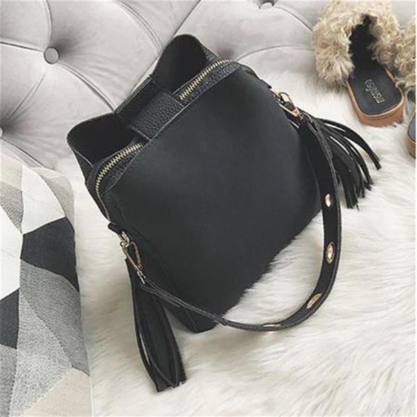 

fashion scrub women bucket bag vintage tassel bags retro shoulder bag simple crossbody bag2851