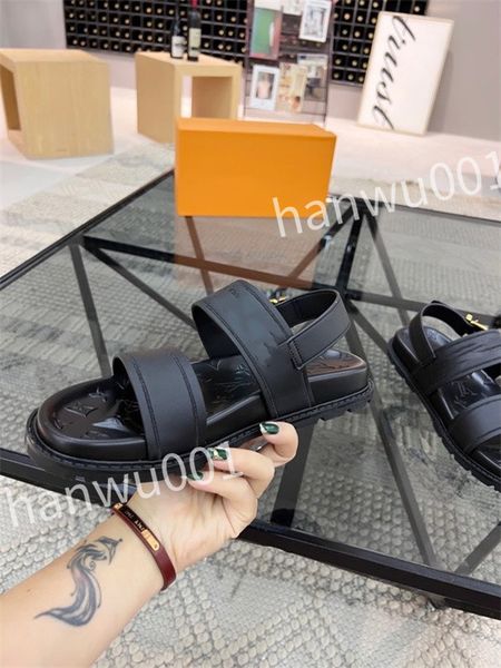 

leather ceiling slide slippers designer flat mens summer sandals fashion luxury leisure resort beach, Black