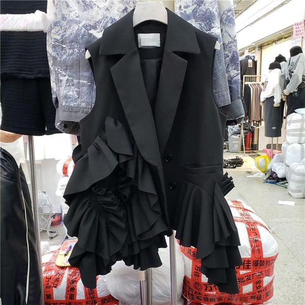 

vests 2022 autumn new outerwear layers ruffles design fashionable loose fashion black blazer vest women ruched casual coats, Black;white