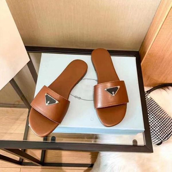 

luxury sandals summer designer women flip flops slipper fashion genuine leather slides metal chain ladies casual shoes black white