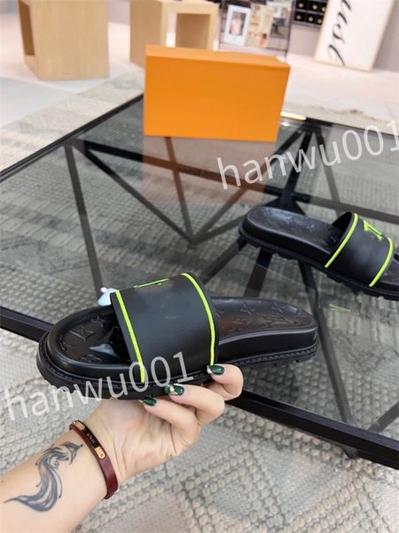 

2023 new leather slide slippers designer flat mens summer sandals fashion luxury leisure resort beach, Black