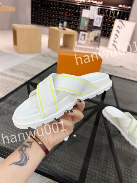 

2023 leather ceiling slide slippers designer flat men summer sandals fashion luxury leisure resort beach, Black