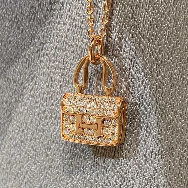 

designerv gold new full diamond kangkang bag h necklace 18k rose cnc inlaid small lock head collar chain, Black