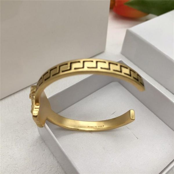 

mens hip hop bracelet designer for women gold bracelets men bangle fashion letter v jewelry luxurys designers wristband retro brac253g, Black