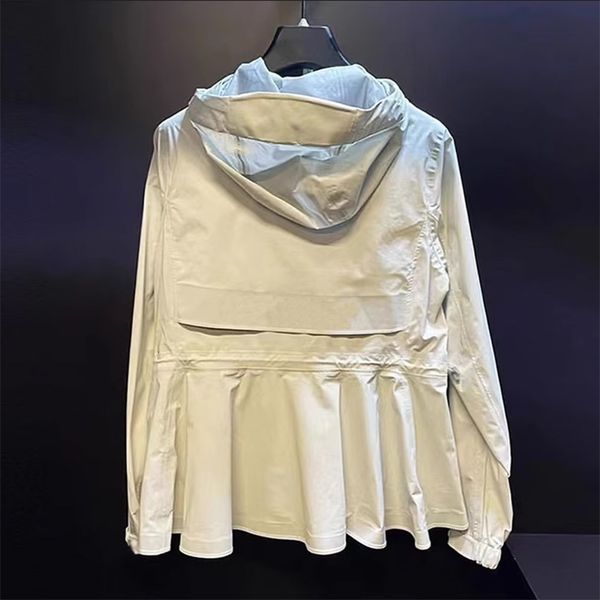 

women's trench coat's jacket drawstring waist slimming outdoor sports breathable waterproof short coat 230421, Tan;black