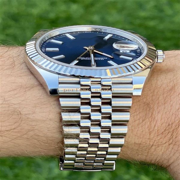 

luxury wristwatch automatic men's datejust 41 126334 fluted bezel blue index jubilee 2023293z, Slivery;brown