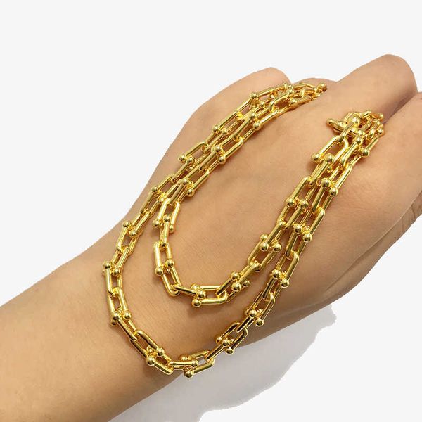 

high version fine glossy surfacethe tiffay is rising high and cold the scenery cool. the u-shaped thick chain bamboo collarbone, Golden;silver