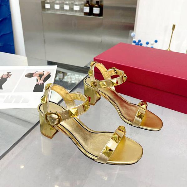 

designer sandals women heel leather slippers platform valentinoity slide rubber sandal summer fashion patform dfhdfgg, Black