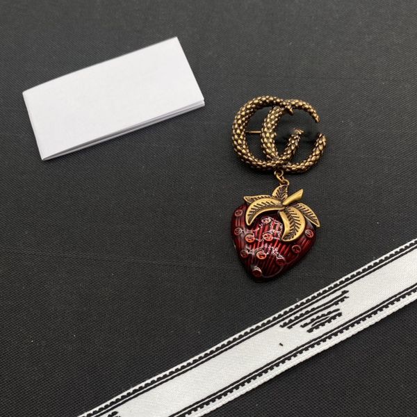 

luxury women's and men's designer brand breastpin 18k gold plated crystal rhinestone jewelry breastpin charm pearl pin wedding chr, Gray