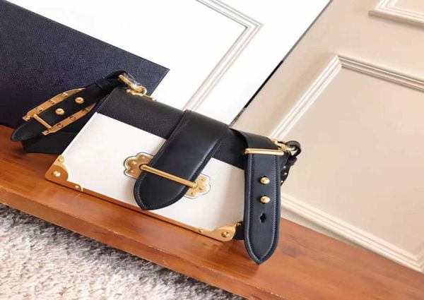 

evening bags 5a fw 2022 luxury designer women shoulder bags chain crossbody fashion handbags female purse bag triangle pattern cah3873225