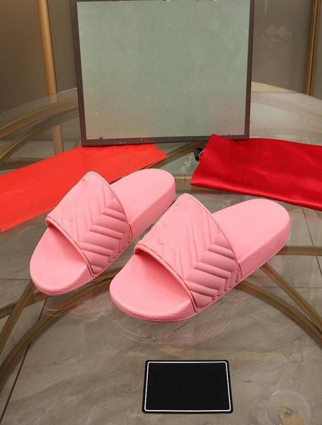 

2020 luxury designer summer rubber slide sandal for men and women flat slipper bright colorful summer feel permeating beach flip f5294171, Black