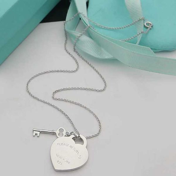 

love key necklace female tiffy heart english hangtag, Black