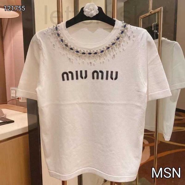 

women's hoodies & sweatshirts designer original miu23 new women's necklace chest printed t-shirt for women black and white 7ye8