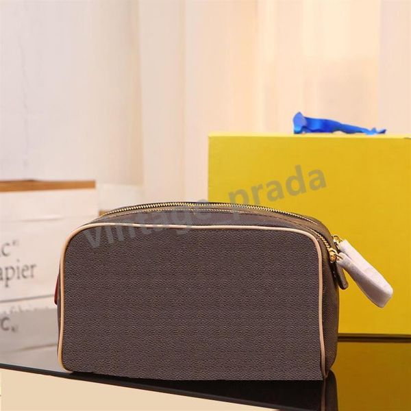 

whole cosmetic bag luxury designer women big travel organizer tote shoulder bags for men storage wash make 300b