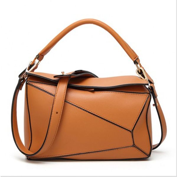 

the new big bag crosses the shoulder and carries a contrasting pillow women's bag
