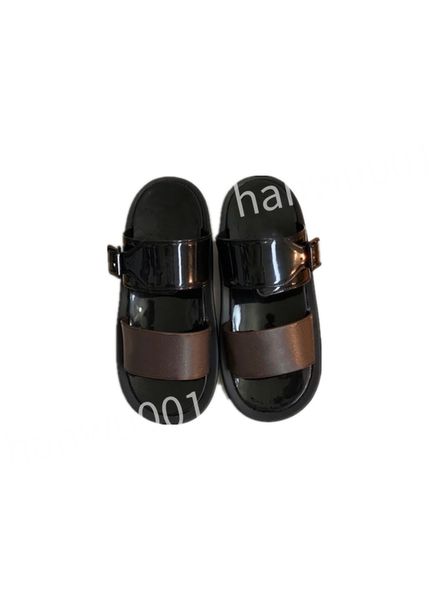 

2023 designer fashion women sandals slippers leather shoes luxury atmosphere high quality, Black