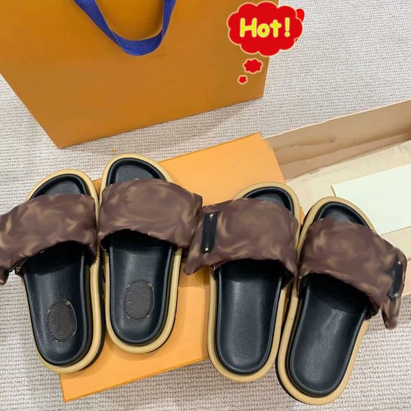 

2022 designers pool pillow mules women sandals sunset flat comfort mules velcro padded front strap slippers fashionable easy-to-wear style s, Black