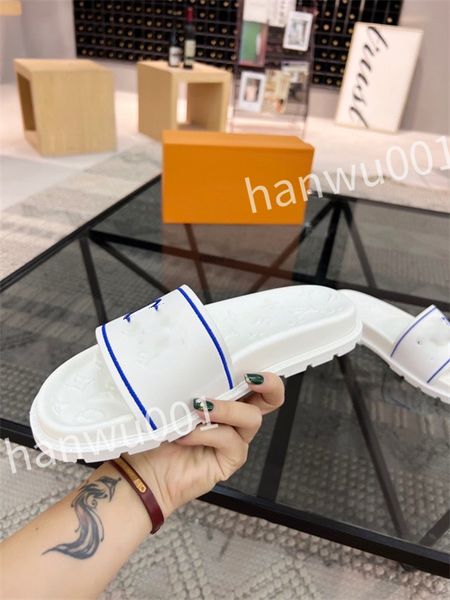 

2023 new leather slide slippers designer flat mens summer sandals fashion luxury leisure resort beach, Black