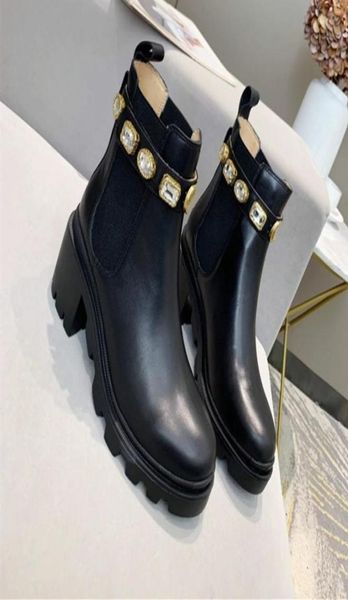 

black chunky platform lug ankle boots leather shoes tire bootie block heel chelsea martin boots heavy duty luxury designer brand m4978646